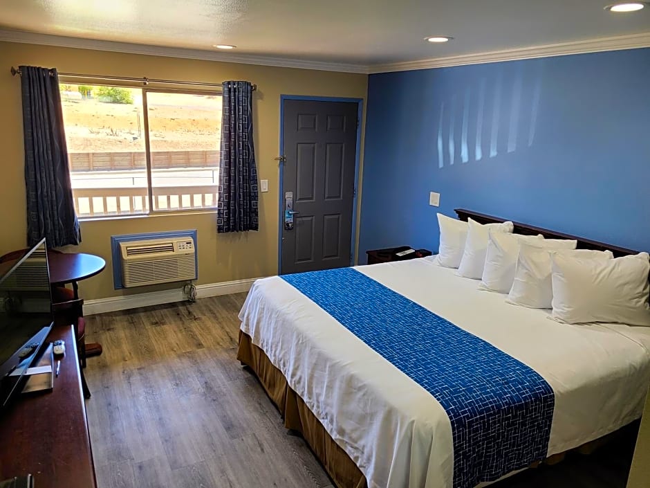 Travelodge by Wyndham Clearlake