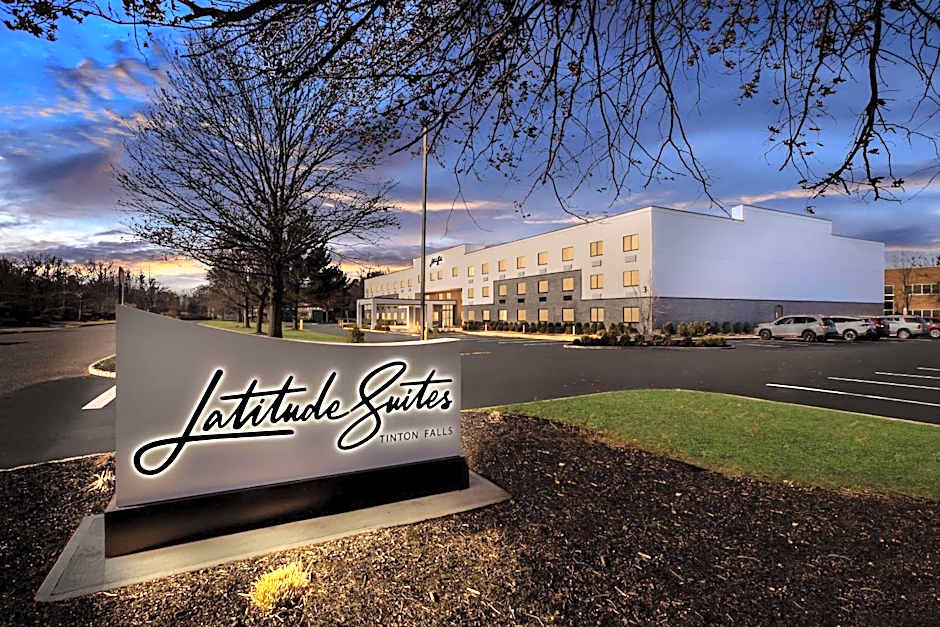 Latitude Suites Tinton Falls Eatontown/BW Premier Collection