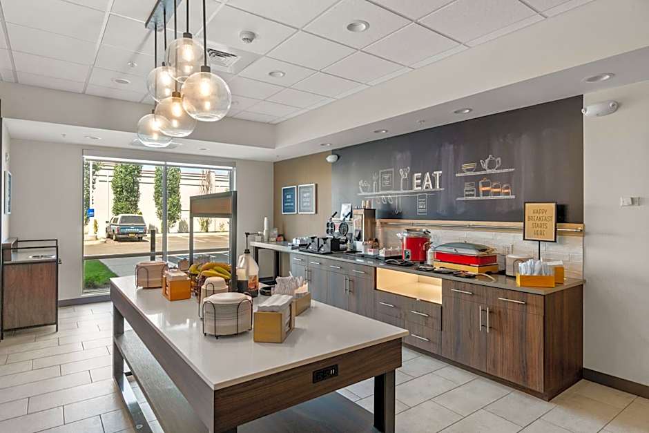 Hampton Inn Redmond Bend Airport