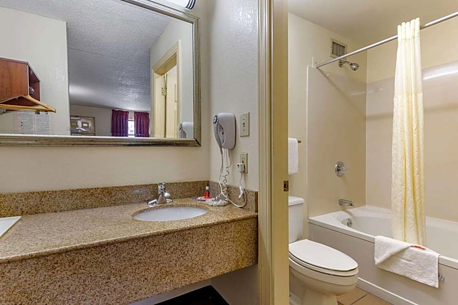 Econo Lodge Fayetteville I-95