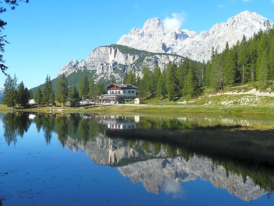 Albergo Chalet Lago Antorno