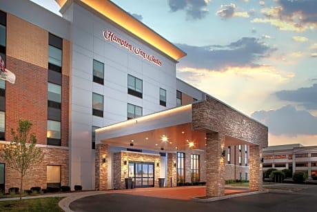 Hampton Inn & Suites Chicago-Burr Ridge