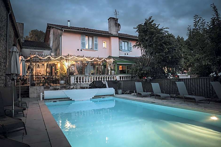 Logis Hôtel Vuillot