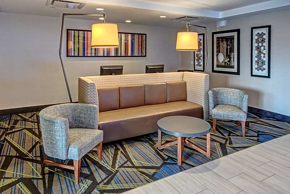Holiday Inn Express Hotel & Suites Jackson Northeast By IHG