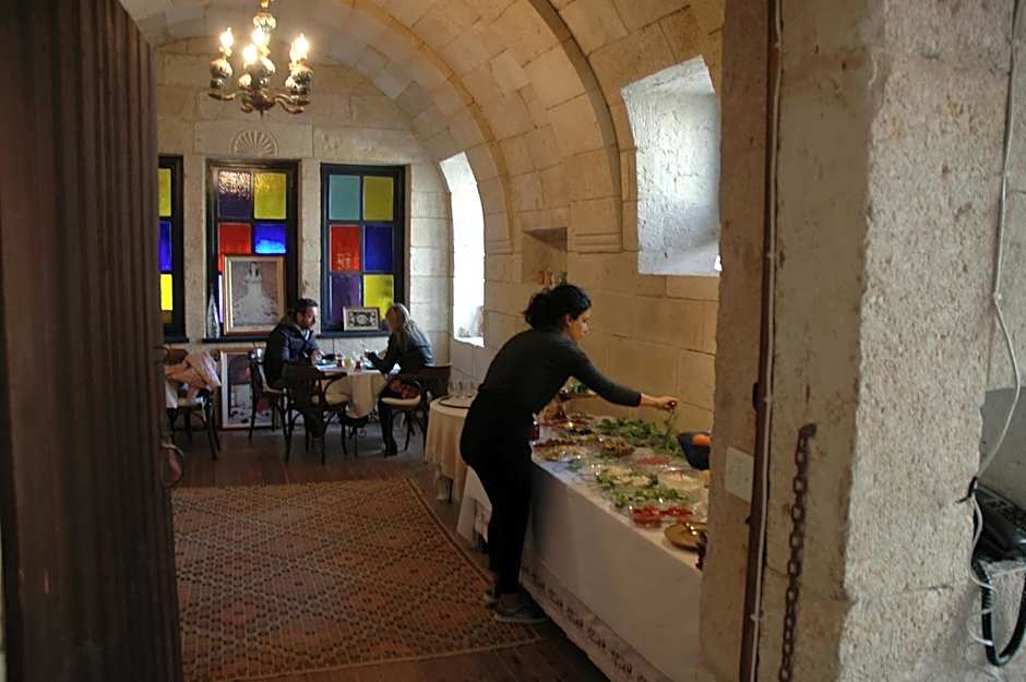 Elkep Evi Cave Hotel