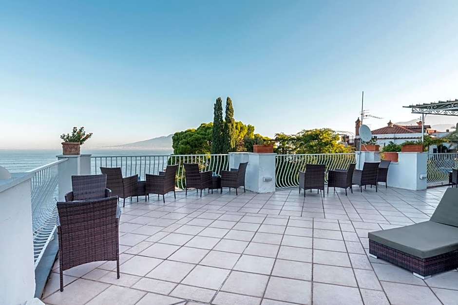 Hotel Desiree