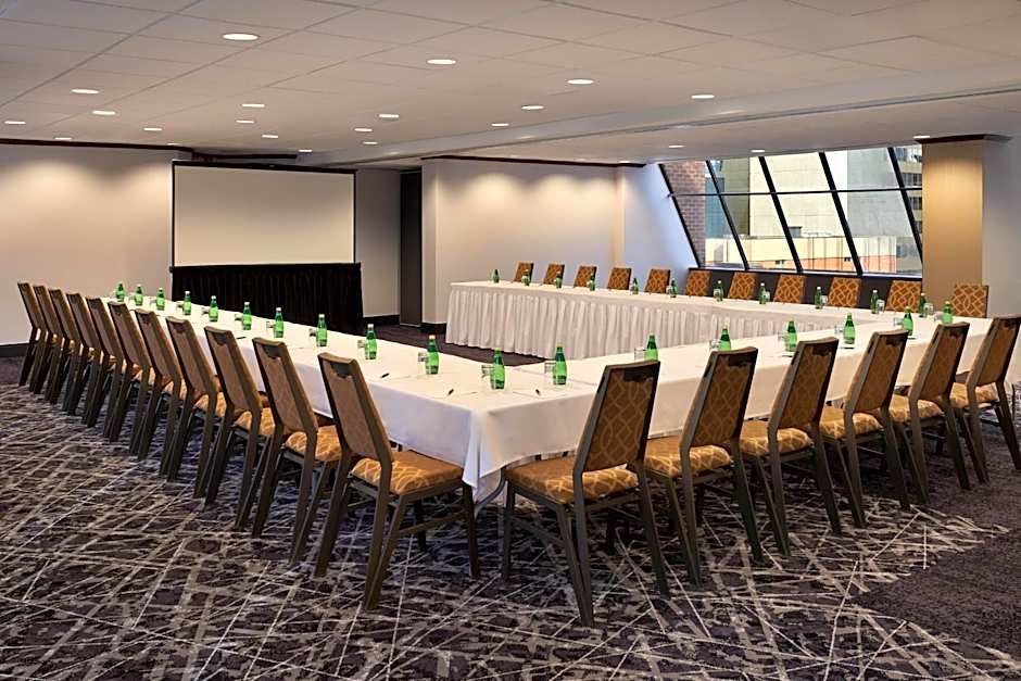 Sheraton Ottawa Hotel