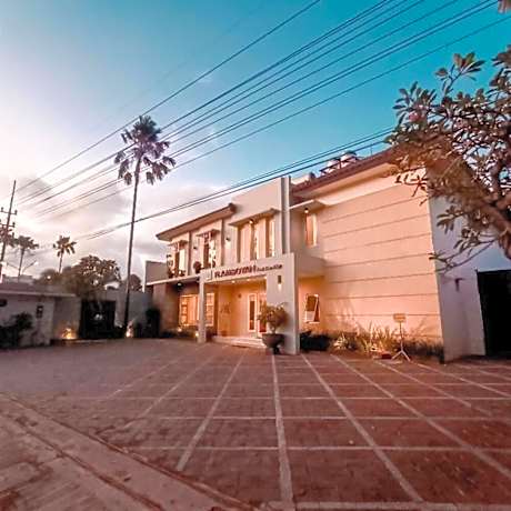Hotel Flamboyan