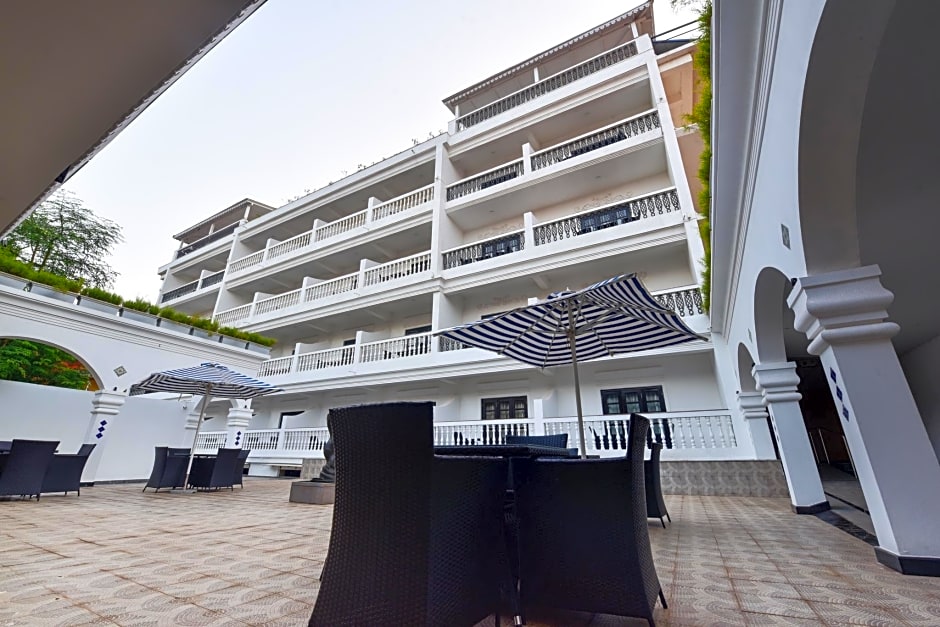 Silver Sands Serenity