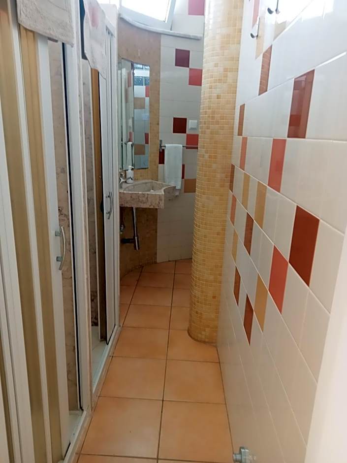 Racing Mackerel Hostel