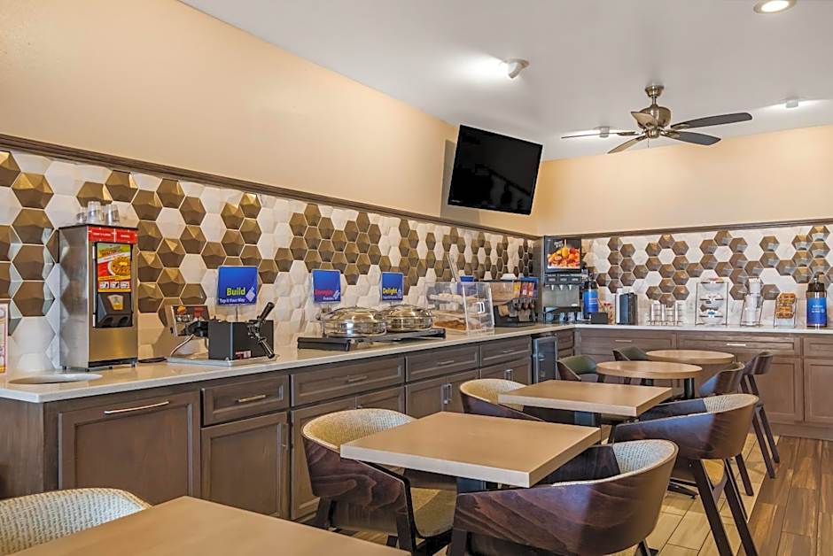 SureStay Plus by Best Western Topeka Northwest