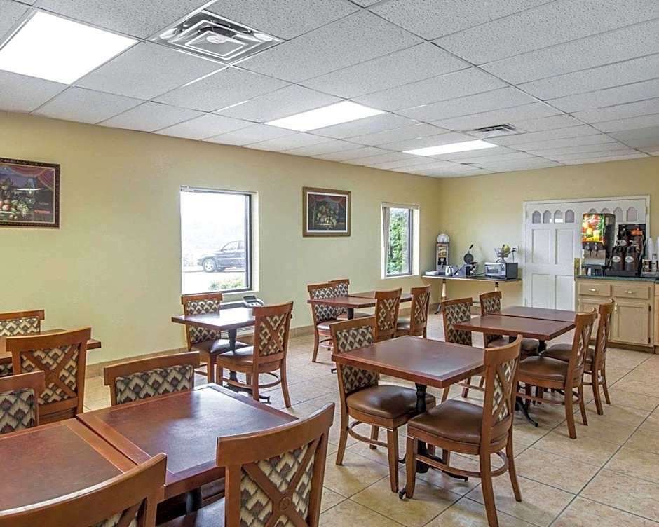 Econo Lodge Dalton West