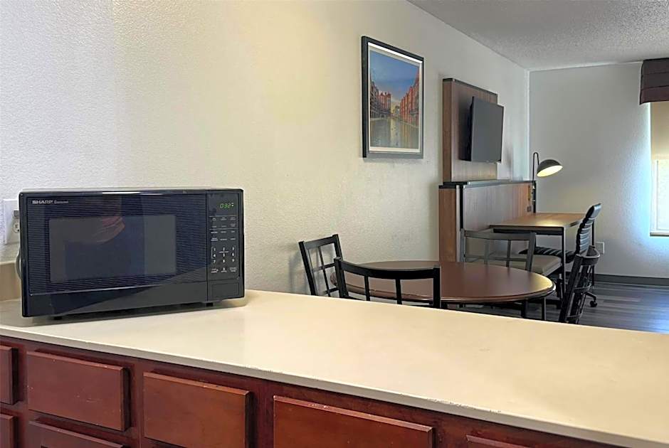 Wingate by Wyndham Indianapolis Airport-Rockville Rd.