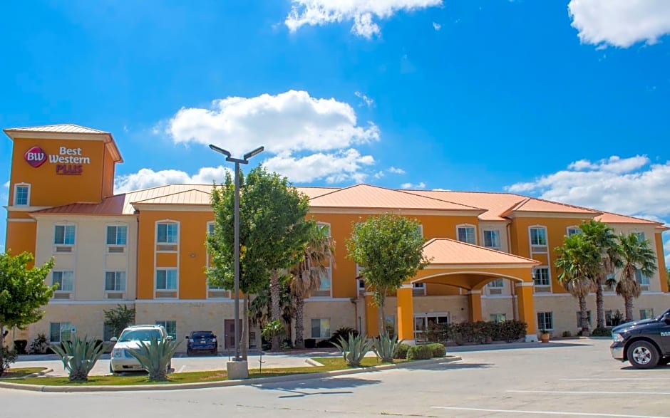 Best Western Plus San Antonio East Inn & Suites