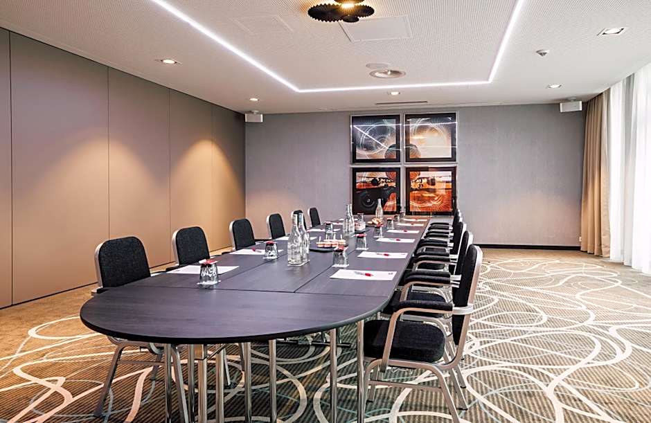 Leonardo Hotel Zurich Airport