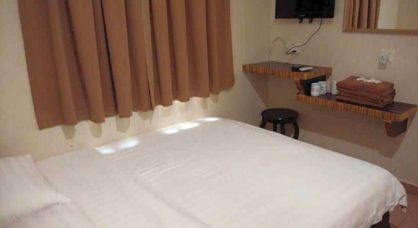 Hotel Traveller
