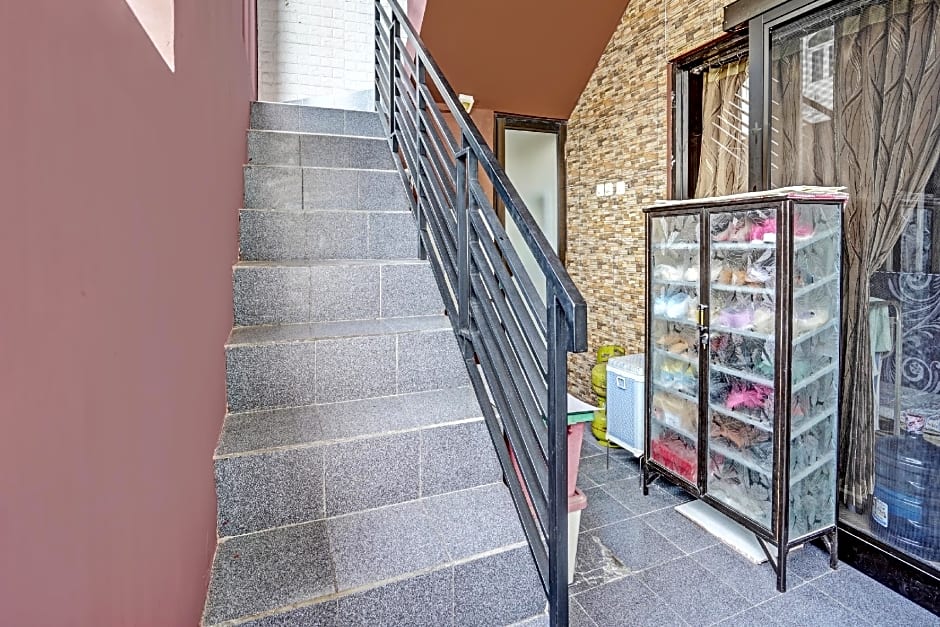 Hotel O Sunlo Cozy Home Family Homestay Syariah