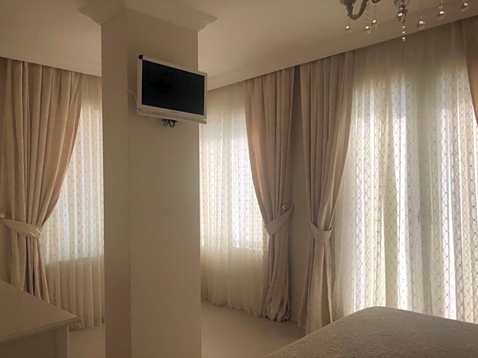 Lara Ilica Hotel