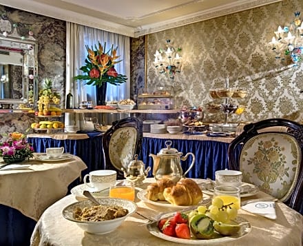 Hotel Montecarlo