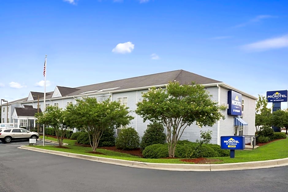 Microtel Inn & Suites by Wyndham Columbia Two Notch Rd Area