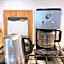 Cozy Guest Rooms Near UBC, Downtown and Beaches