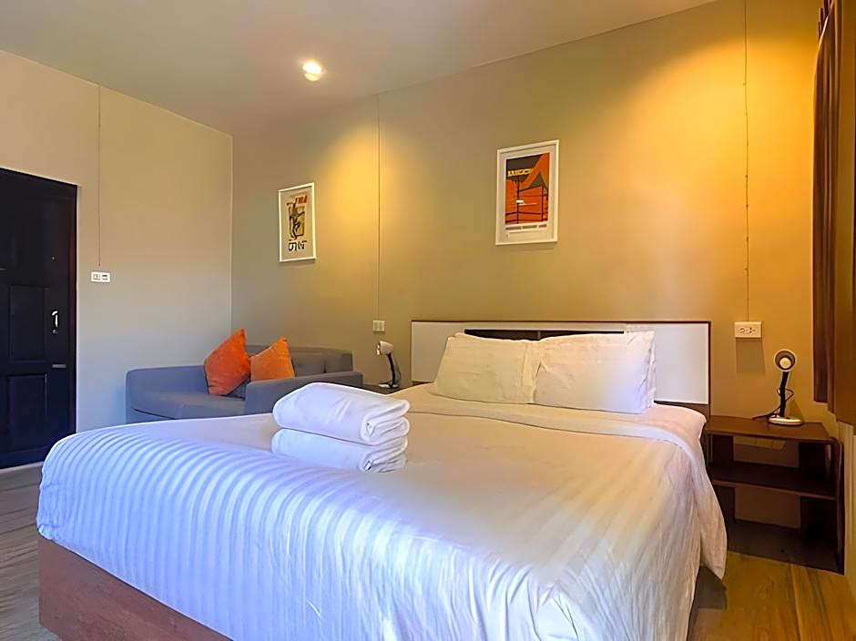 New Breakers Hotel Rawai