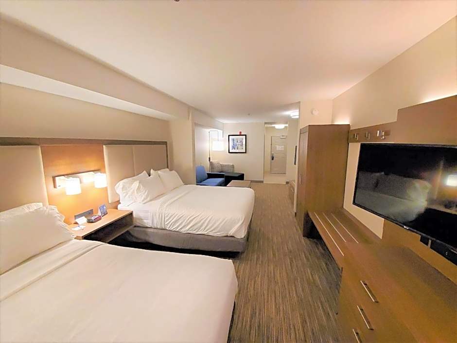 Holiday Inn Express Hotel & Suites Lynnwood By IHG