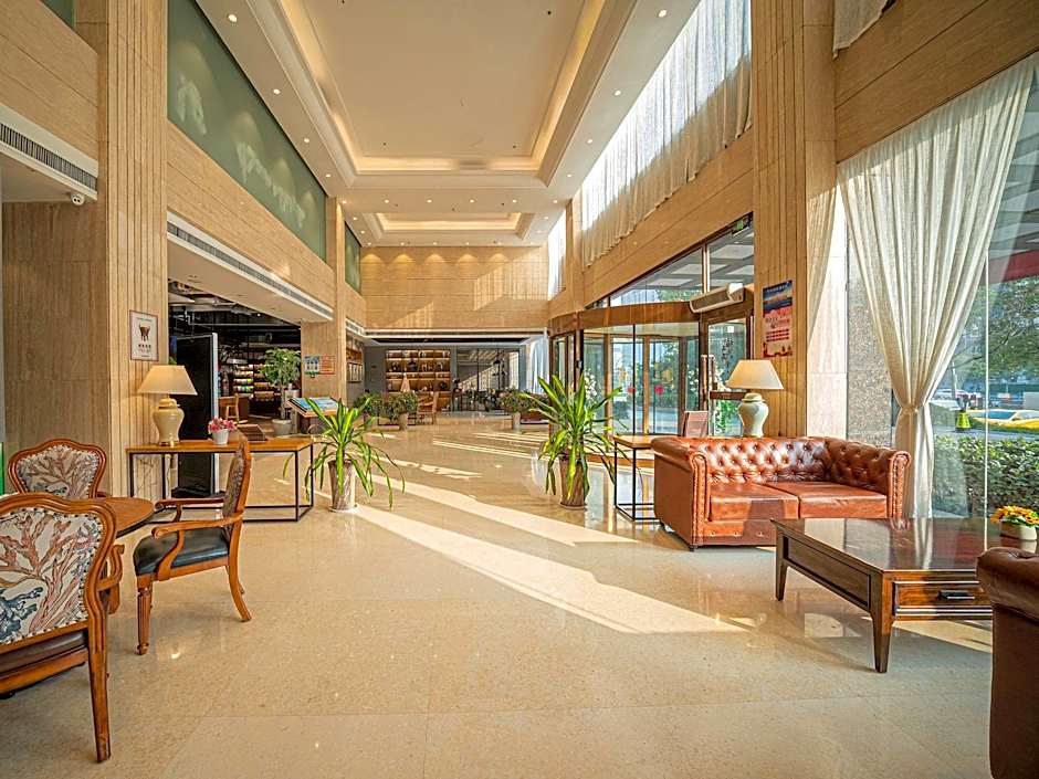 James Joyce Coffetel Xinyang Xixian Longhu Huayi