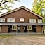 Reposer Hakuba Hotel and Offsite Villa