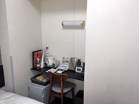 Single Room - Smoking