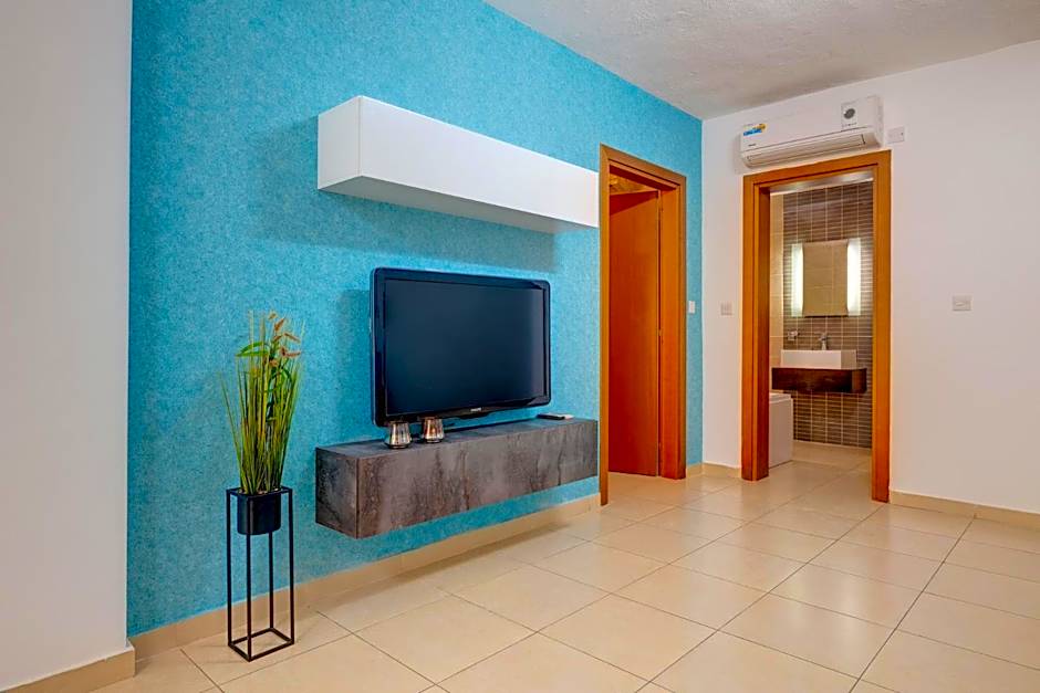 Sliema Tigne Suites