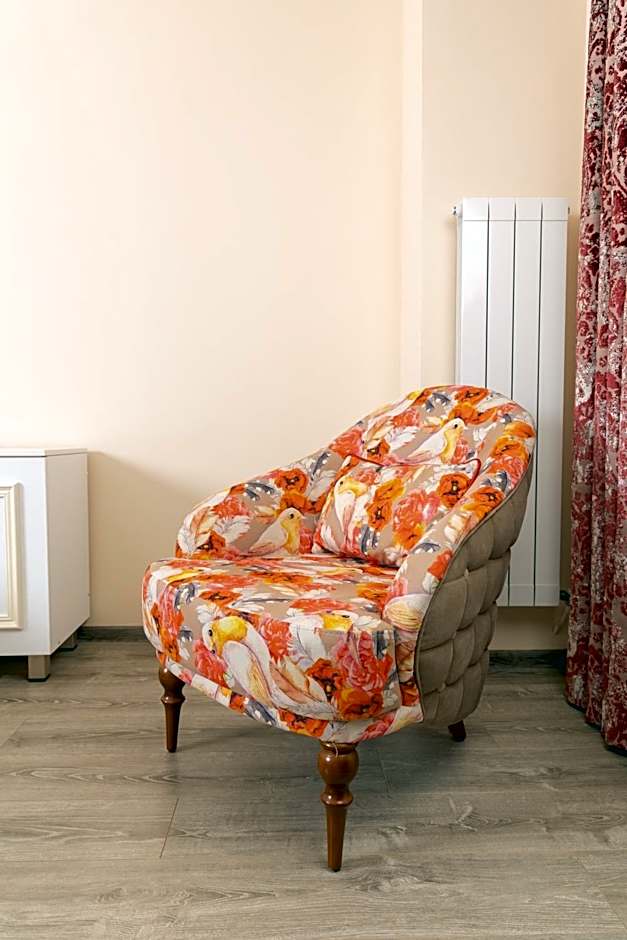 Rose Hotel Vake