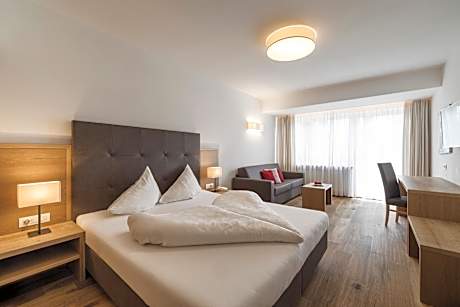 Large Double Room with Balcony