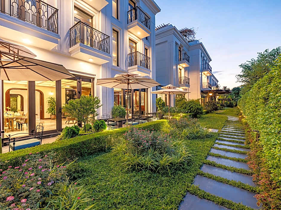 Elegant Mansion 88 – Hanoi, NY