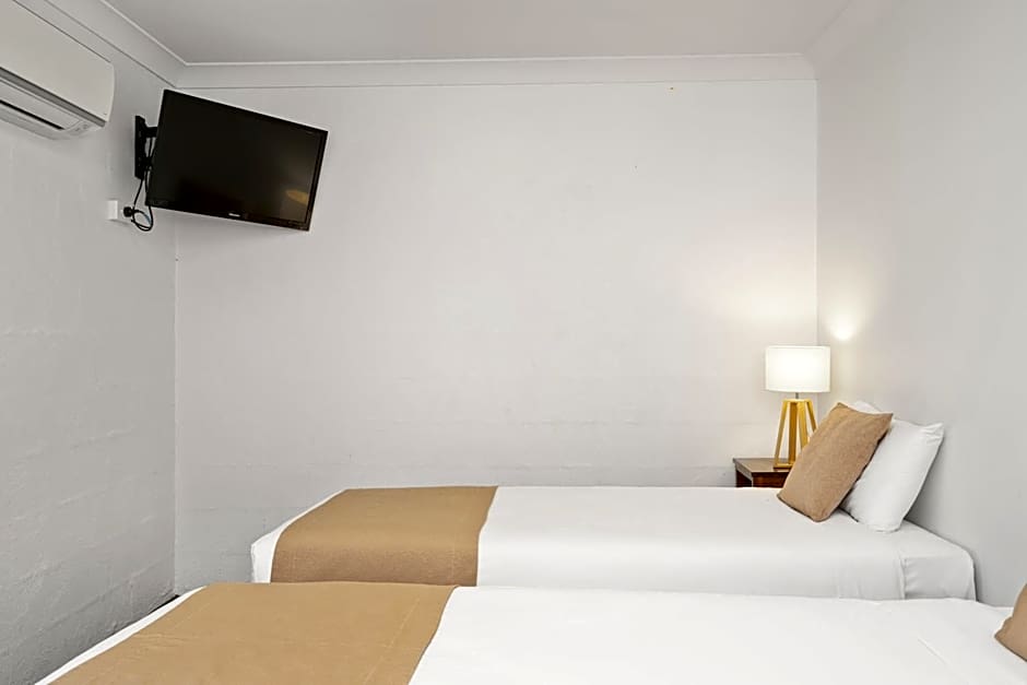 Wollongbar Motel