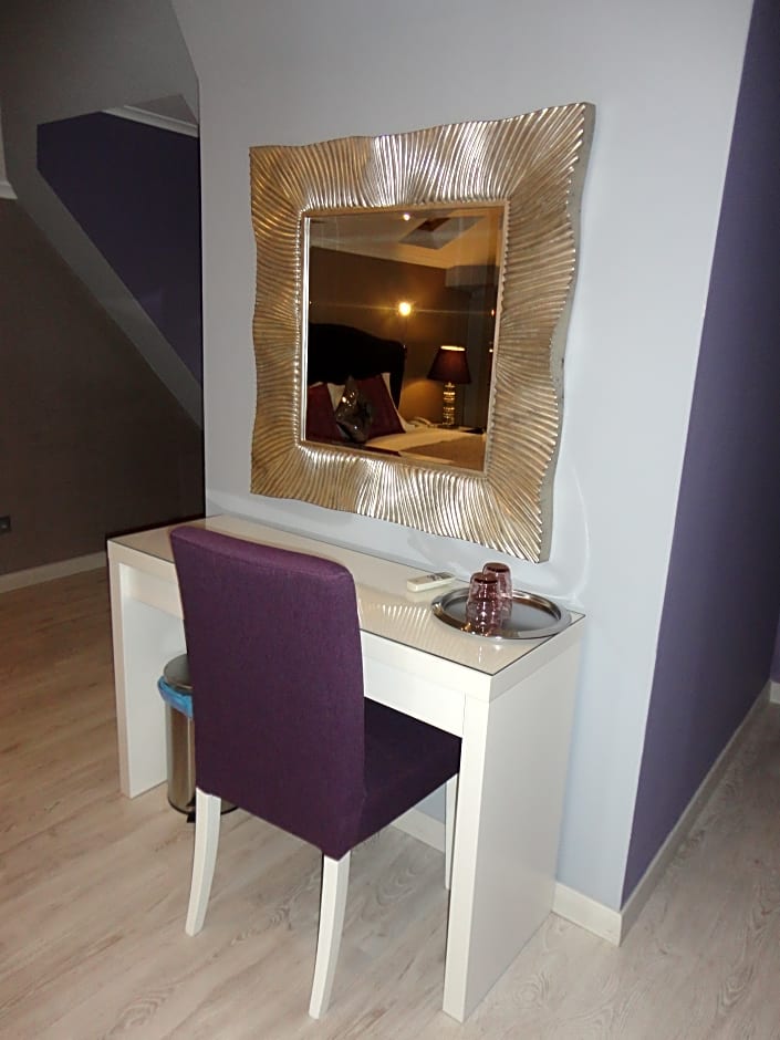 Grande Pensao Residencial Alcobia