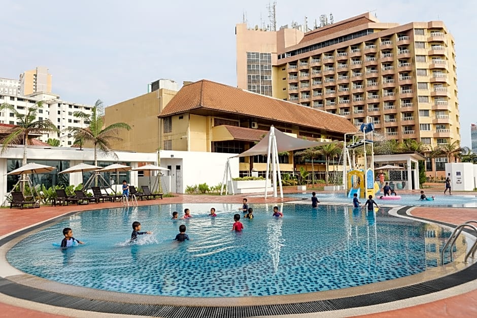 Primula Beach Hotel