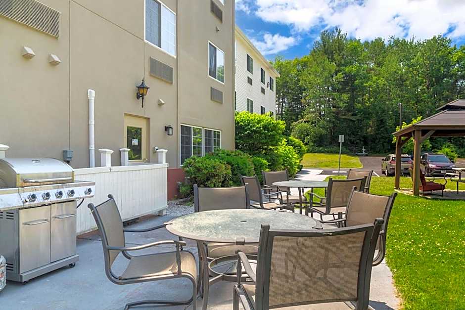 Best Western Berkshire Hills Inn And Suites
