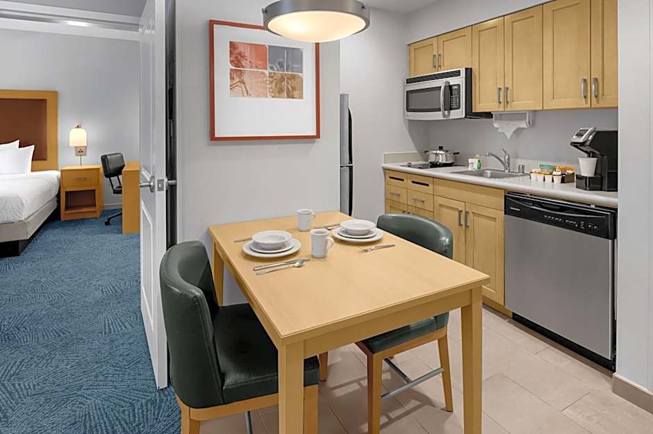 Homewood Suites by Hilton Anaheim Resort