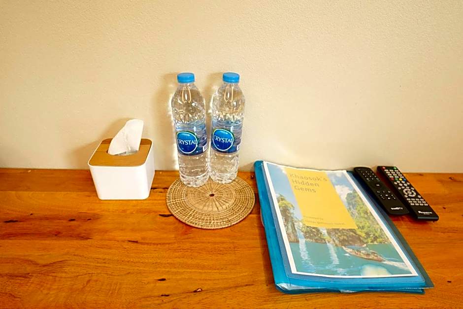 Chillax Khaosok Hostel - SHA Certified