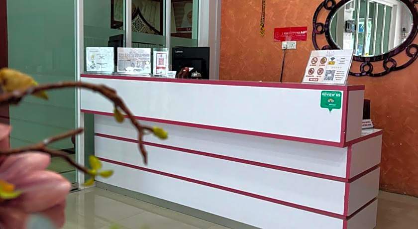 ADA Hotel & Apartment