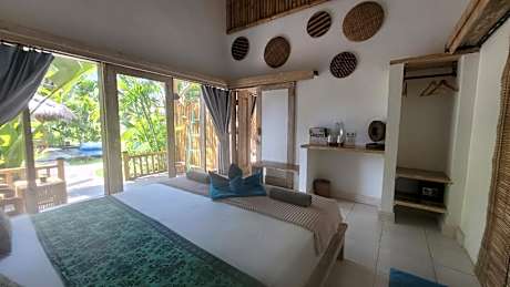 Family Room with Garden View