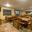 Holiday Inn Express Hotel & Suites Raton