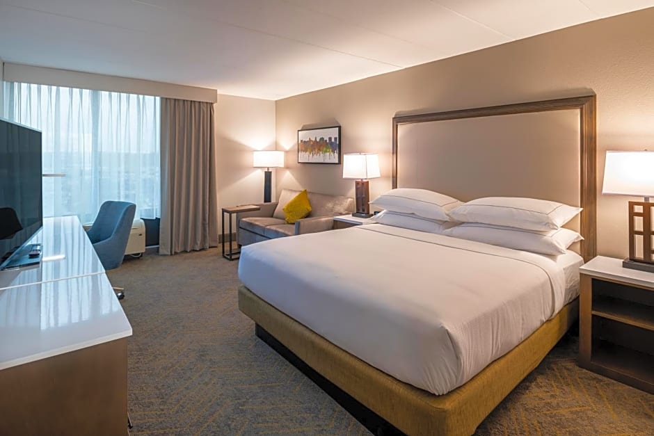 Doubletree By Hilton Madison East