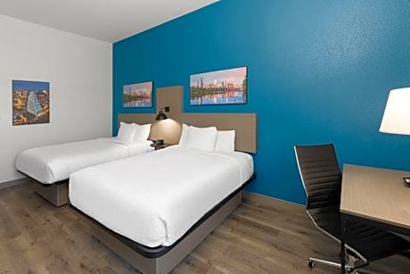 Deluxe Queen Room with Two Queen Beds
