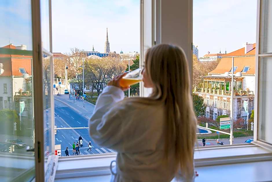 HiLight Suites Hotel