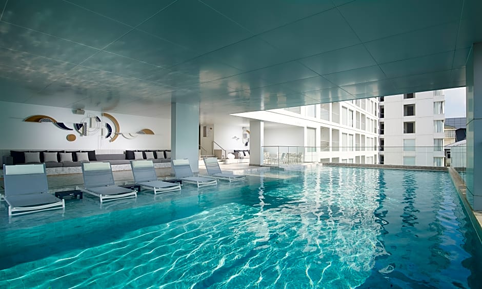 Shama Yen-Akat Bangkok