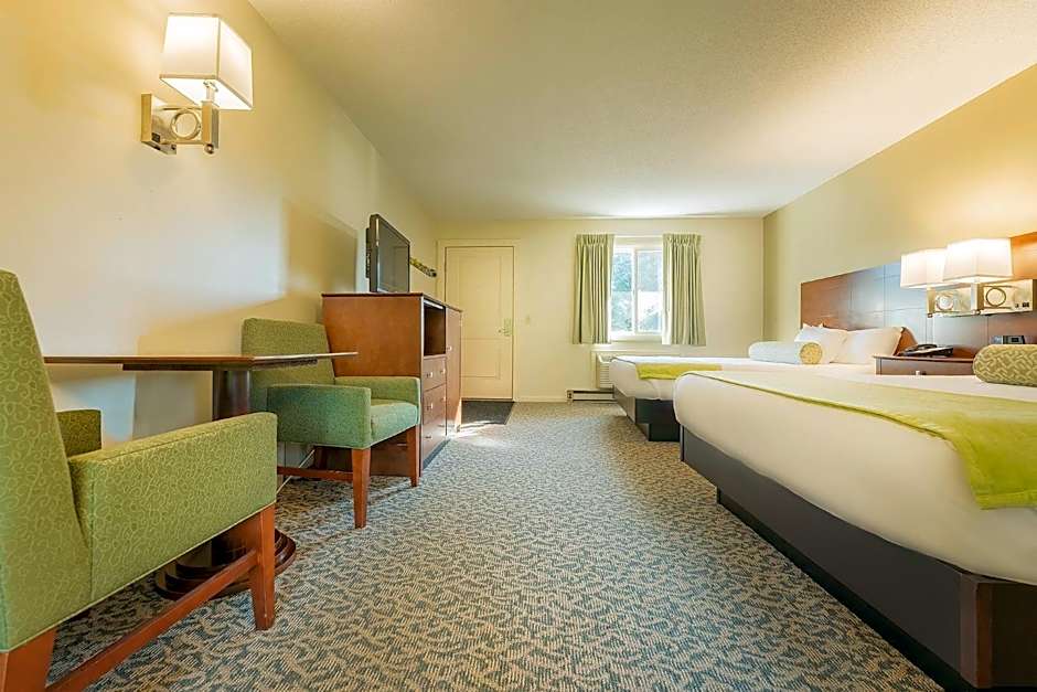 Sun & Ski Inn and Suites