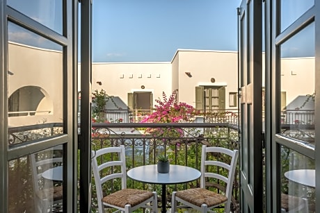 SUPERIOR DOUBLE STUDIO