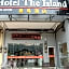 OYO 44078 The Island Hotel